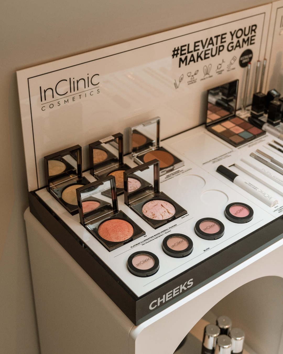 InClinic minerale make-up voor een egale teint